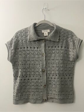 Jessica Simpson Gray Crochet Short-Sleeve Button Cardigan